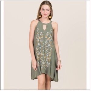 Francesca’s Embroidered Dress size M